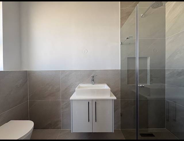 4 BEDROOM HOUSE FOR SALE IN SANDOWN